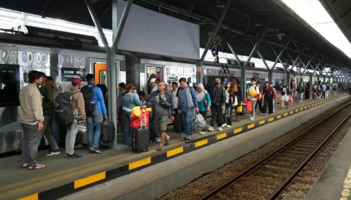 Hampir Tembus 100 Juta, Pelanggan KAI Surabaya Melonjak di Tahun 2026