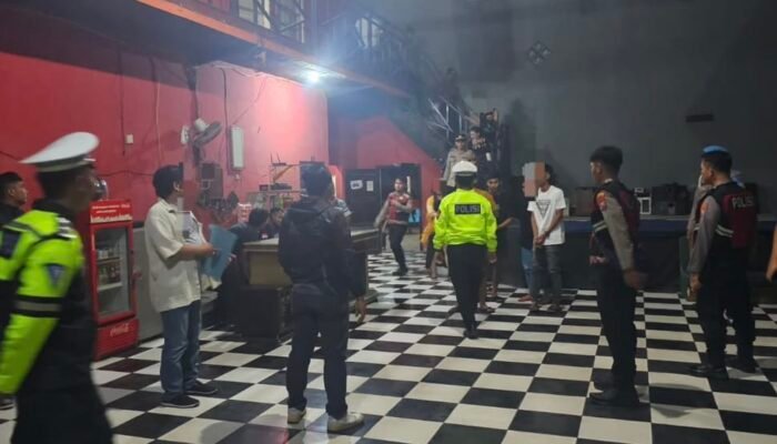 Cegah Peredaran Narkoba, Polres Probolinggo Gelar Razia di Tempat Karaoke